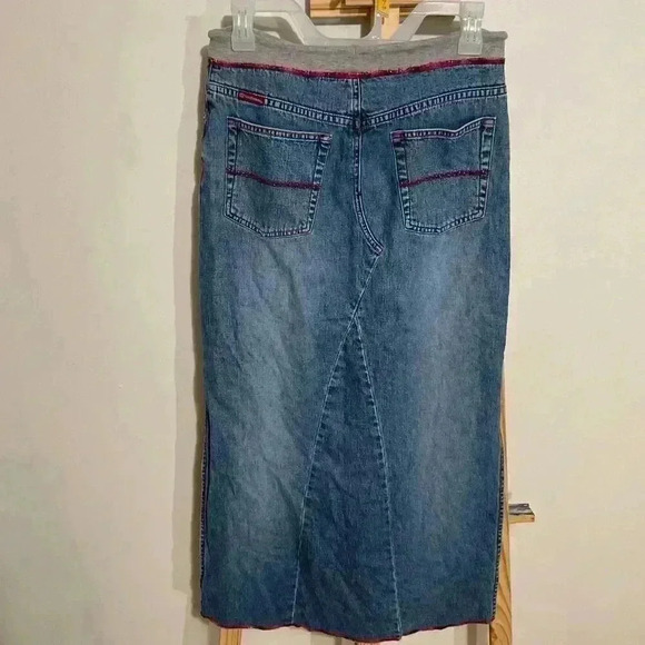 Unionbay Junior’s Denim Skirt,Y2K, side slits, size 3 - Picture 4 of 9